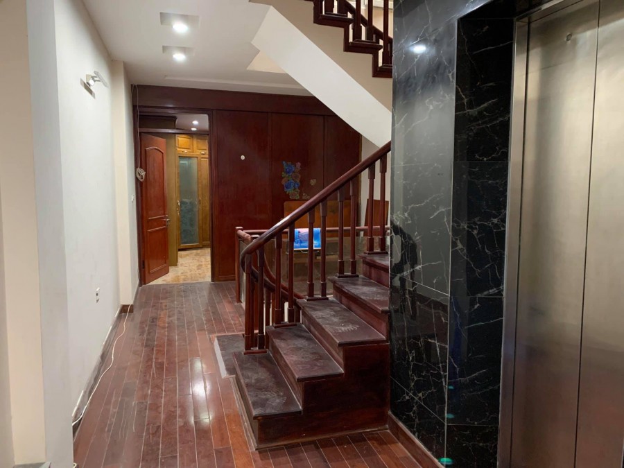 Bán Nhà Nguyễn Ngọc Nại 70m2 Phân Lô Oto Tránh KD Thang Máy Thiết Kế Đẹp