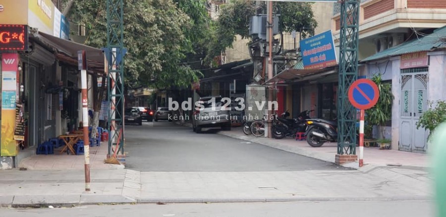 Bán nhà Văn Chương 30m 6 Tầng MT 5m ngõ thông gần oto lãi ròng…