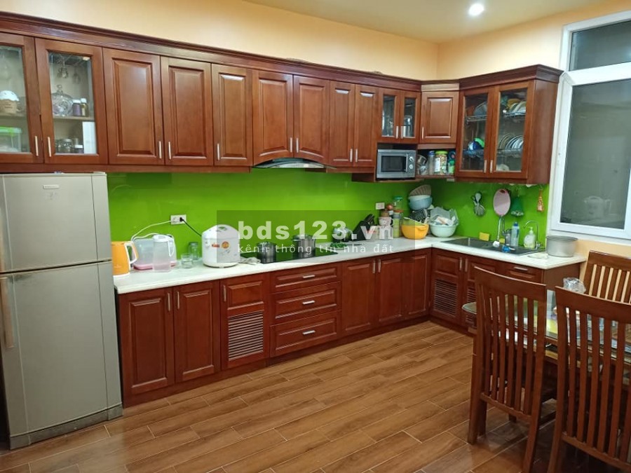 Bán nhà Văn Chương 30m 6 Tầng MT 5m ngõ thông gần oto lãi ròng…