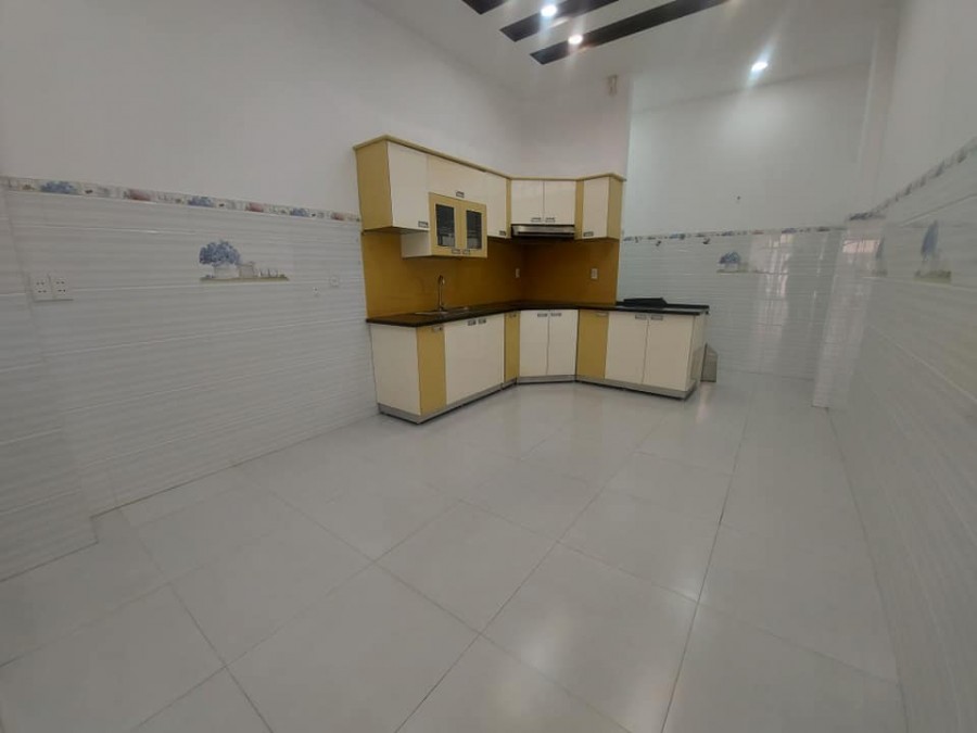 Bán gấp gom tiền KD MT sầm uất 76m2 đẹp giá chỉ 6.3 tỷ