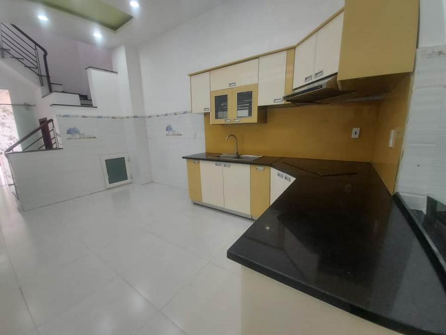 Bán gấp gom tiền KD MT sầm uất 76m2 đẹp giá chỉ 6.3 tỷ