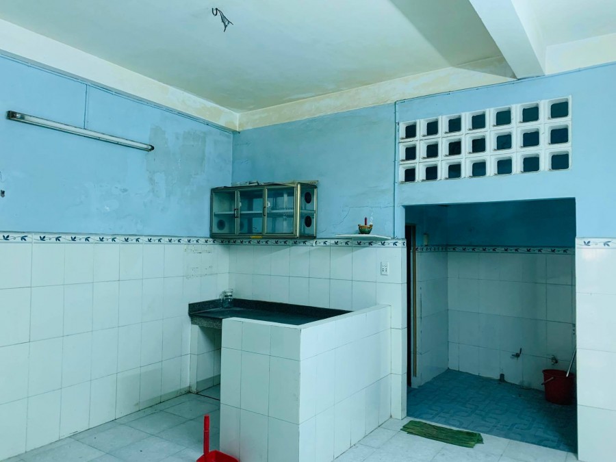 Bán gấp nhà hẻm xe hơi Hoàng Văn Thụ, Phú Nhuận, nở hậu nhẹ đẹp, 80m2, 2 tầng, 4PN.