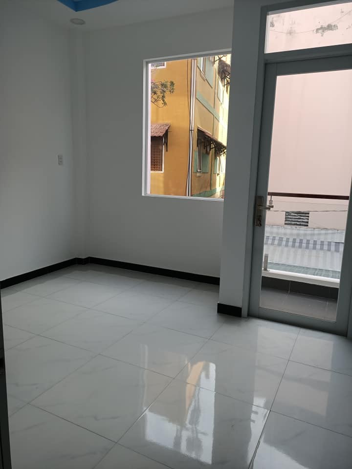 Chú Trung cần Bán gấp Nhà 391/10L Trần Hưng Đạo, Phường Cầu Kho, Quận 1, 40m2, 3 Tầng, giảm giá 5 tỷ 7 MTG