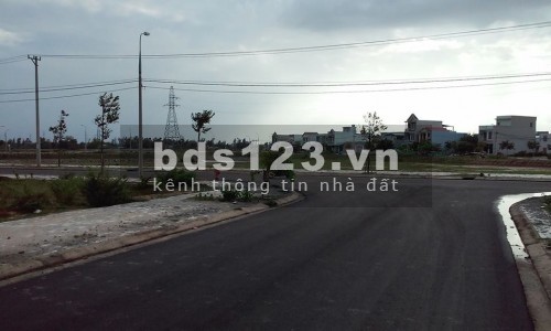 Bán đất Trâu Quỳ dt 120m2 Khu giãn dân tái định cư mặt tiền 6m. 0982852808
