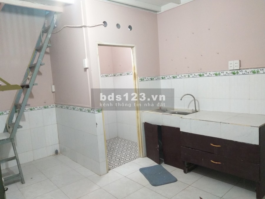 Hẻm 496 Dương Quảng Hàm 5x17 đang CT 15tr