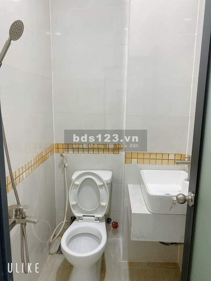 Bán nhà 4x16m, 2 PN, MT hẻm chợ Kinh doanh Buôn Bán đa ngành.