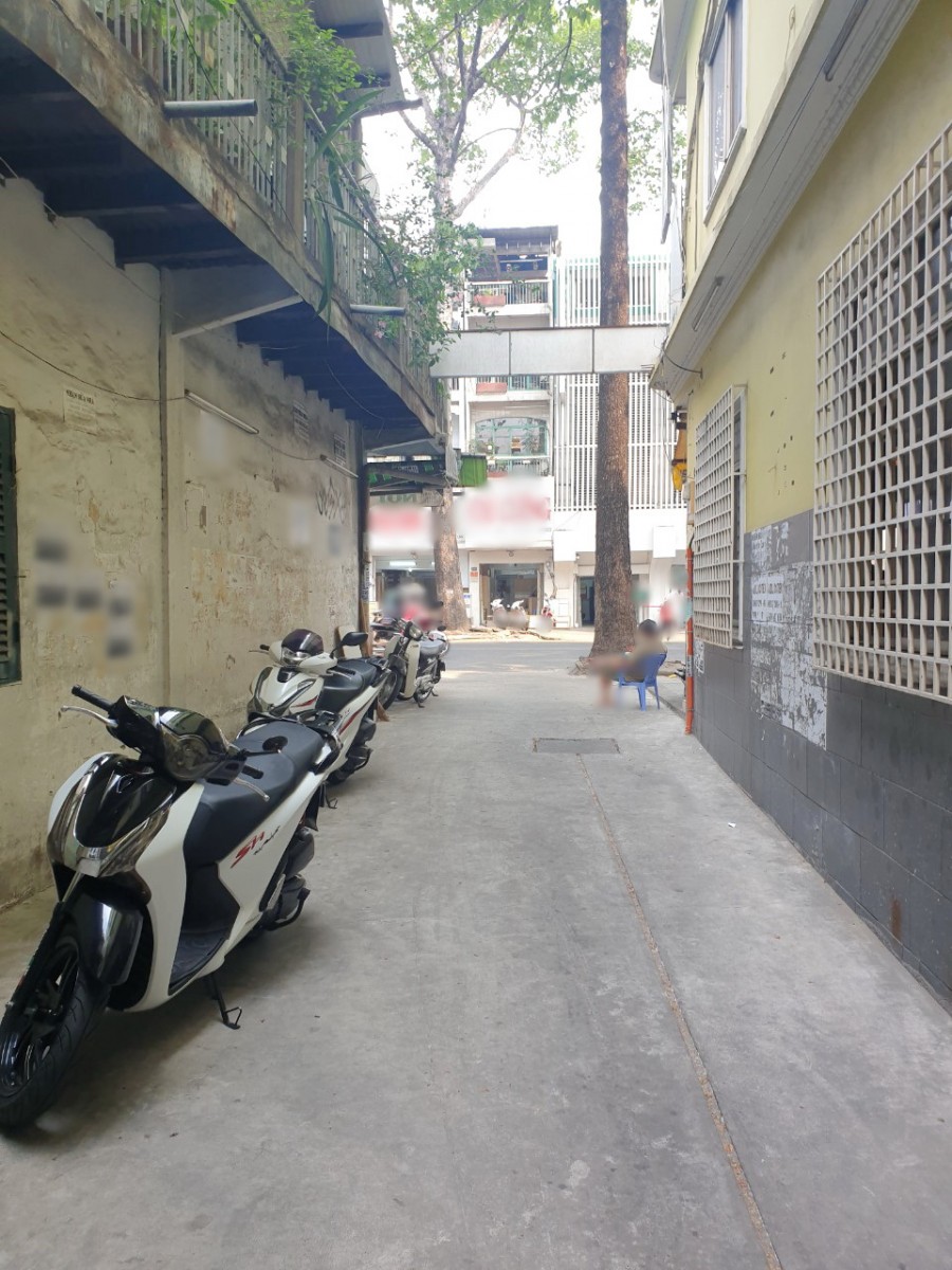 Nhà (5*9.8m/NH6m/đúc 3.5 tấm) hẻm ôtô Ngô Gia Tự P4 Q10