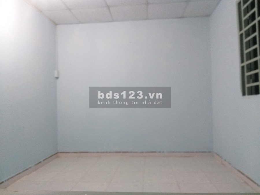 Hẻm 496 Dương Quảng Hàm 5x17 đang CT 15tr