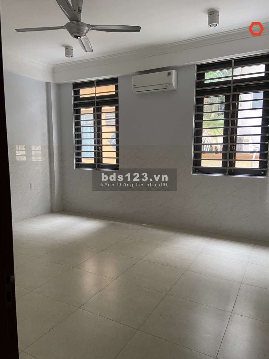 Nhà Đẹp HXH Bình Lợi 5x20m trệt, 3lầu, 5pn, 4wc.
