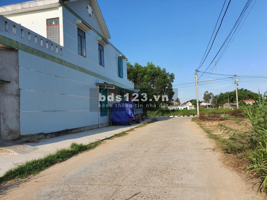 Đất Tịnh Ấn Tây, hộ khẩu thành phố, sạch đẹp 153m2, giá 5xxtr. Gần trung tâm, đường ô tô