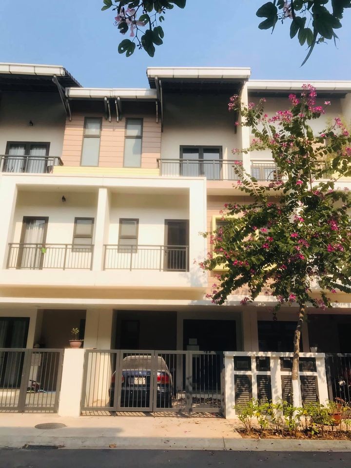 Chủ nhà cần vốn bán căn liền kề 3 tầng trong khu đô thị Vsip Bắc Ninh