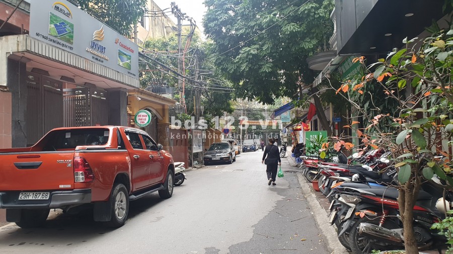 Bán nhà Hoàng Quốc Việt, phân lô, ô tô, 57m2, MT 4.5m, 7 tỷ.