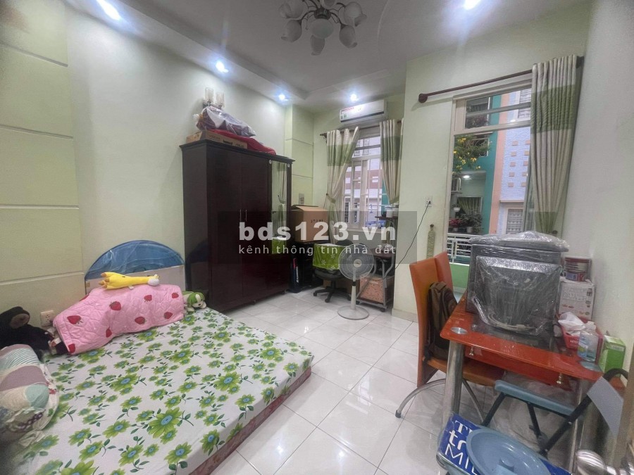 CẦN BÁN NHÀ QUẬN TÂN PHÚ GIÁ RẺ 6TY9 72M2 LH: 0916427080 MAI