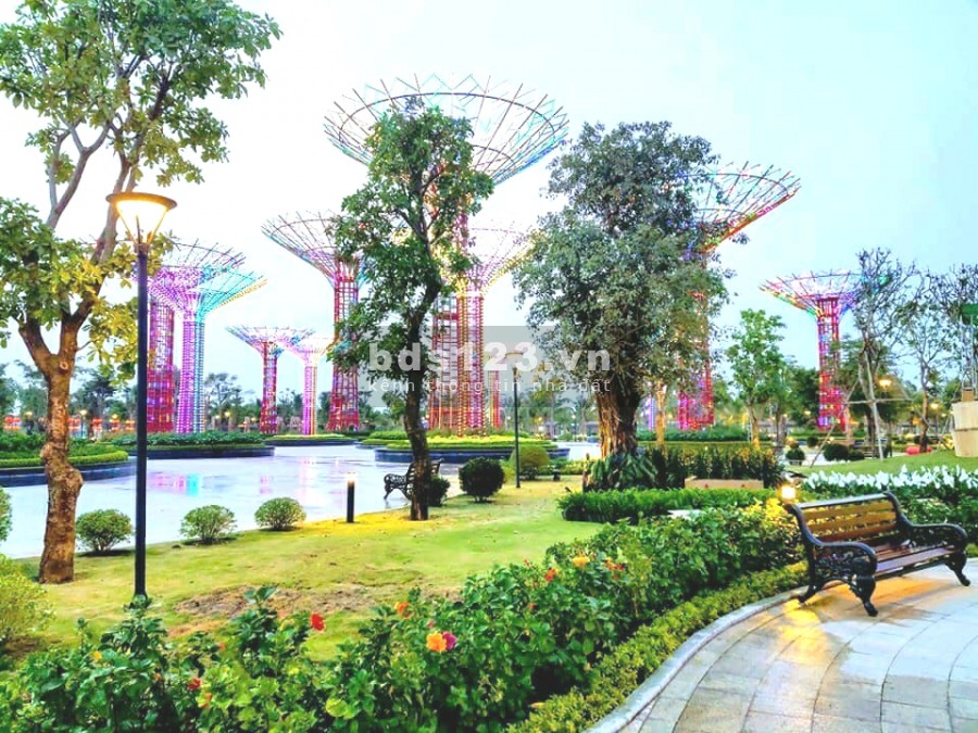Cần bán gấp căn hộ tại Vinhome Grand Park Q9 3PN- 3WC chỉ 2.850 tỷ vào ở ngay ngân hàng cho vay 70%