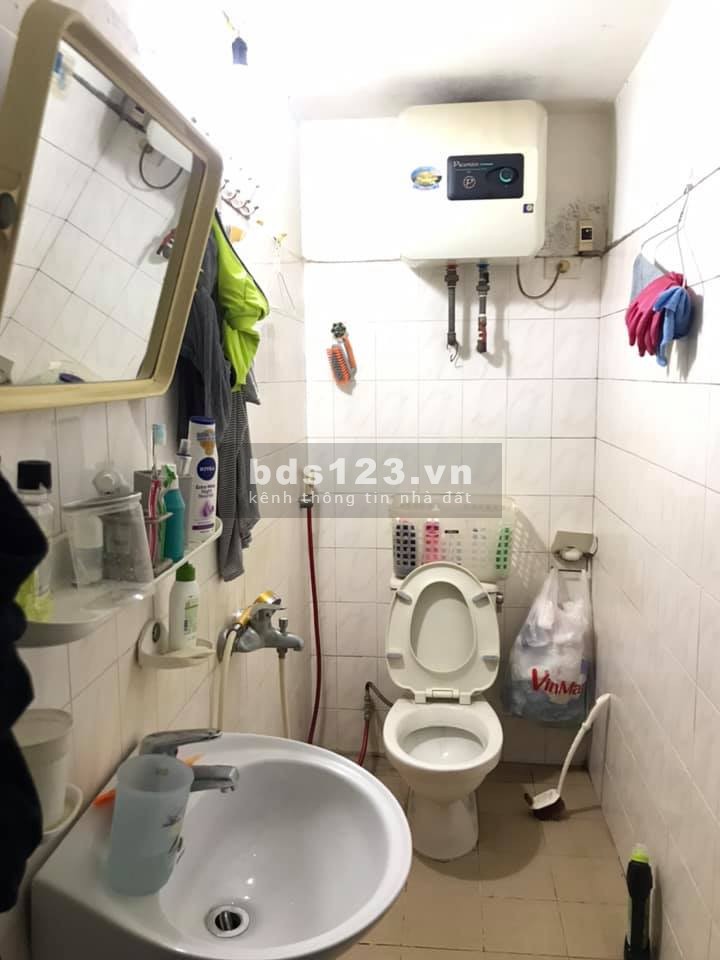 Nhà bán phân lô Cầu Giấy Quận, DT 40m, Nhỉnh 4 tỷ.
