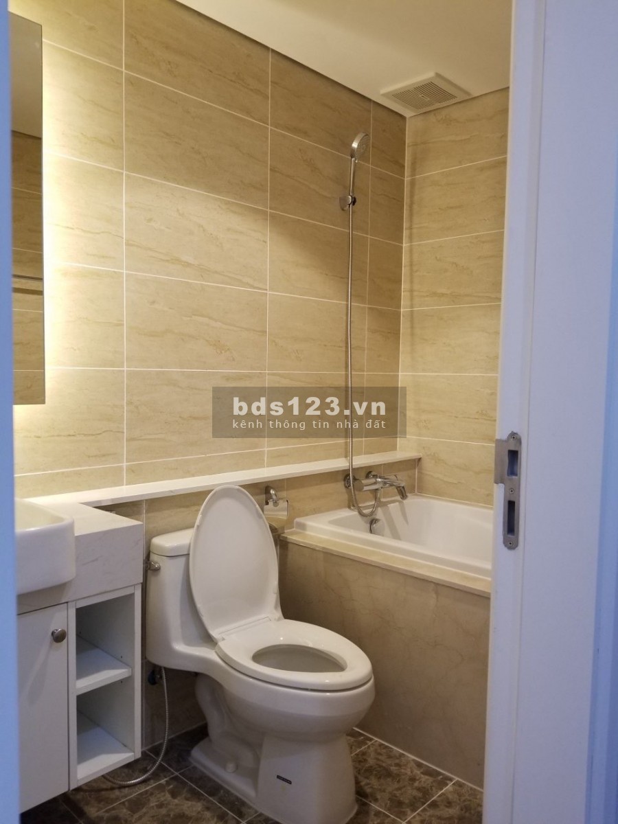 Do gia đình không có nhu cầu sử dụng cần cho thuê gấp căn hộ 2 phòng ngủ tại Vinhomes D'capitale