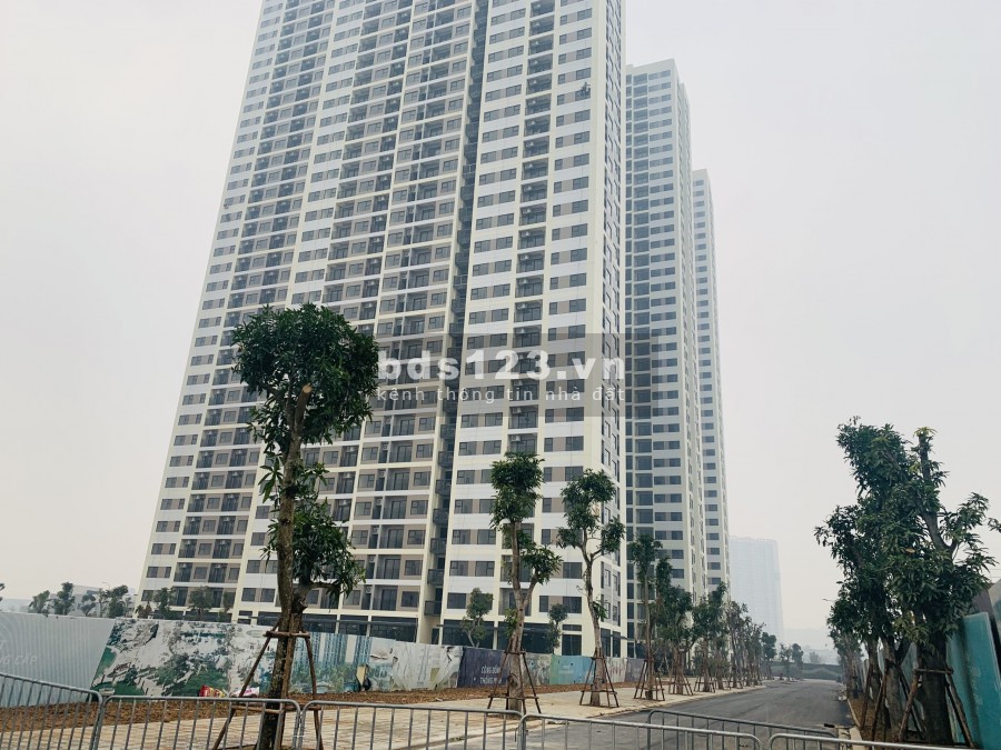 BQL cho thuê shophouse chân đế Vinhomes Smart City giá từ 400 nghìn/m2/tháng.