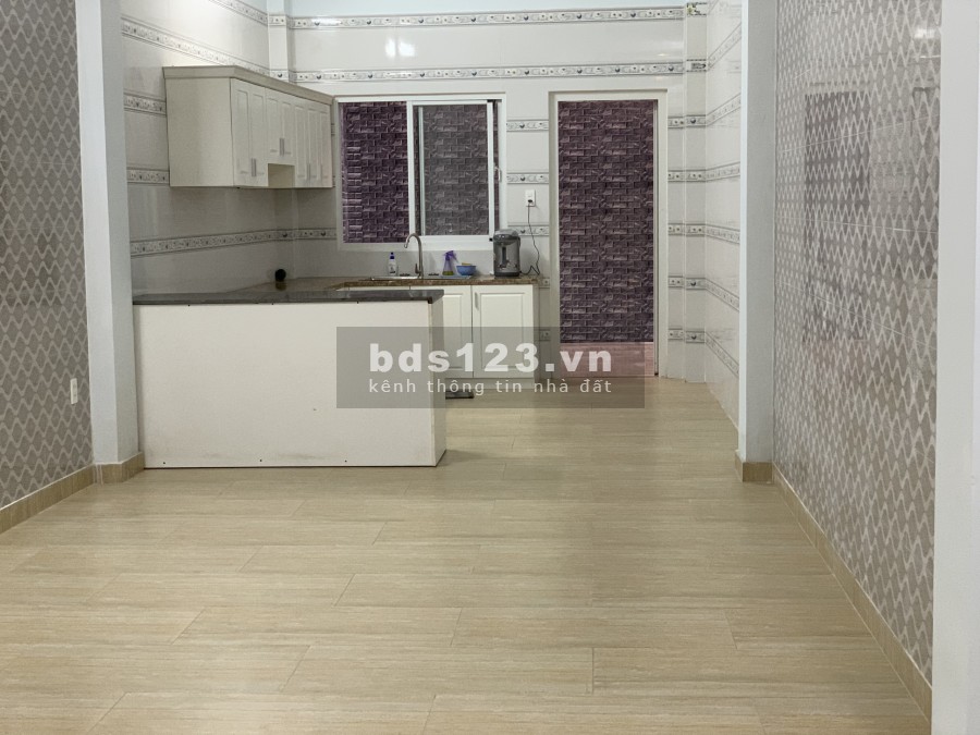 [Q9] Cho thuê nhà NC 6 pn,7 toilet, có thang máy gần vincom, co.op Ngã tư Thủ Đức