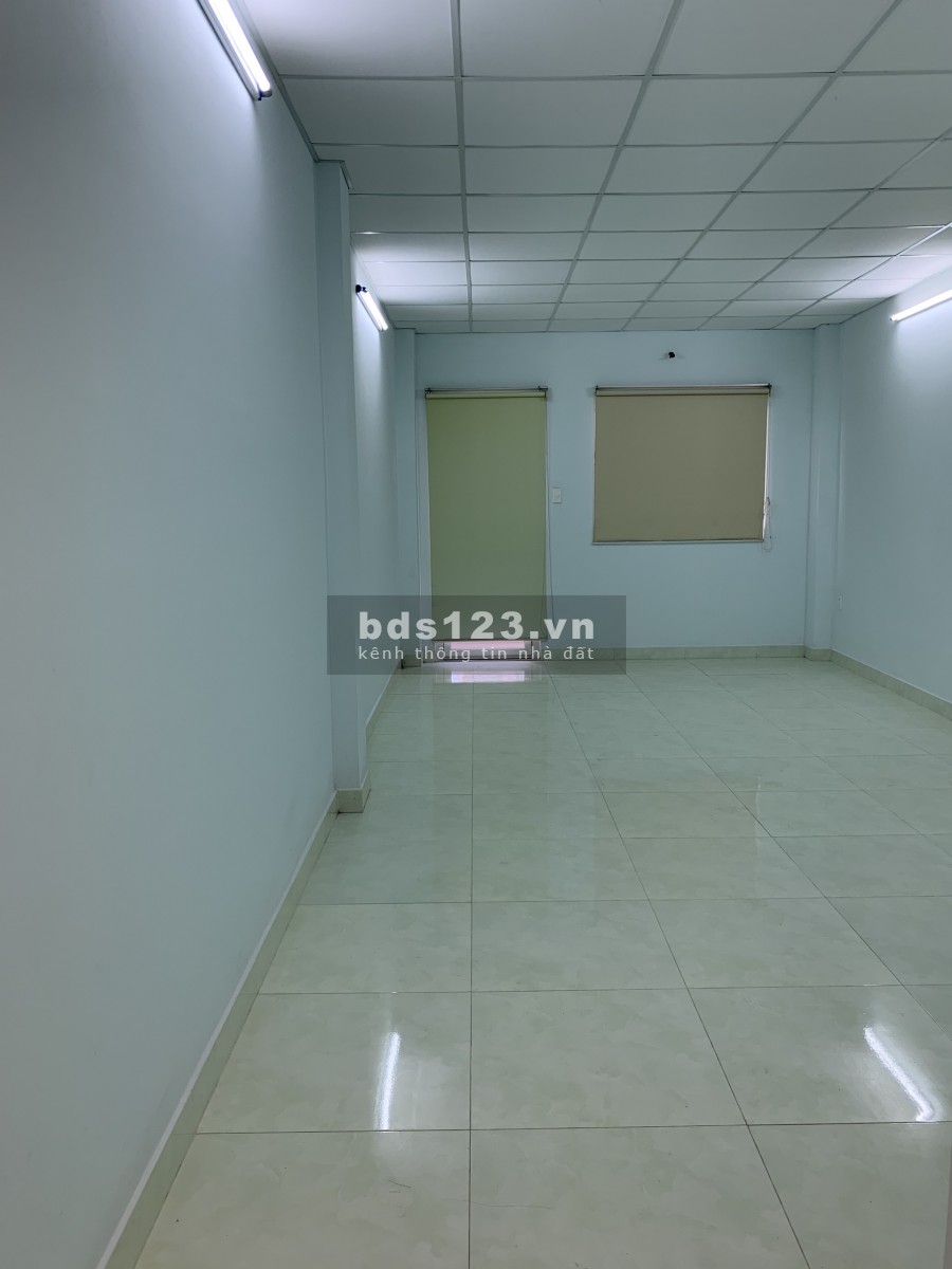 [Q9] Cho thuê nhà NC 6 pn,7 toilet, có thang máy gần vincom, co.op Ngã tư Thủ Đức