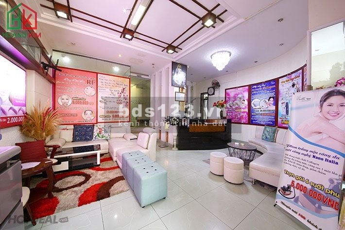 Cần cho thuê gấp Villa 3 lầu hầm, Khu đường Hoa, P2 Phú Nhuận. 8x18m.