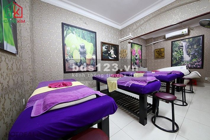 Cần cho thuê gấp Villa 3 lầu hầm, Khu đường Hoa, P2 Phú Nhuận. 8x18m.