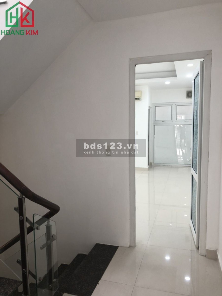 Chính chủ cho thuê nhà có hầm duy nhất trên mặt tiền đường Hoa Lan Phường 2, Phú Nhuận, Hồ Chí Minh