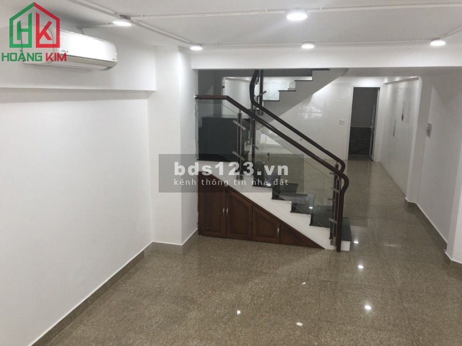 Chính chủ cho thuê nhà có hầm duy nhất trên mặt tiền đường Hoa Lan Phường 2, Phú Nhuận, Hồ Chí Minh