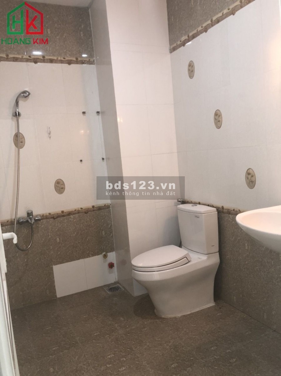 Chính chủ cho thuê nhà có hầm duy nhất trên mặt tiền đường Hoa Lan Phường 2, Phú Nhuận, Hồ Chí Minh