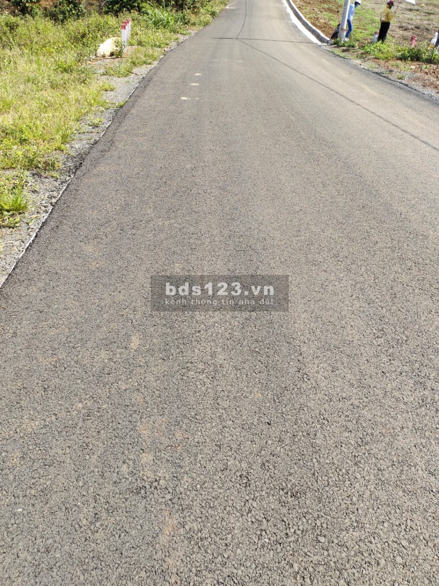 Bán đất mặt tiền đường Tản Đà diện tích 300-500m2 giá chỉ 3tr/m2