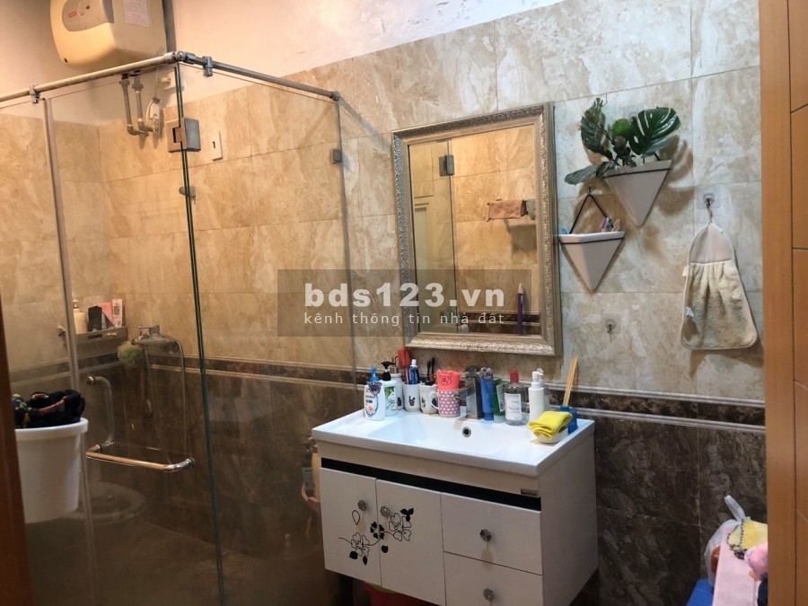Bán nhà 4 tầng, 40m2, nội thất đầy đủ, khu vực Trại Cá, Hai Bà Trưng