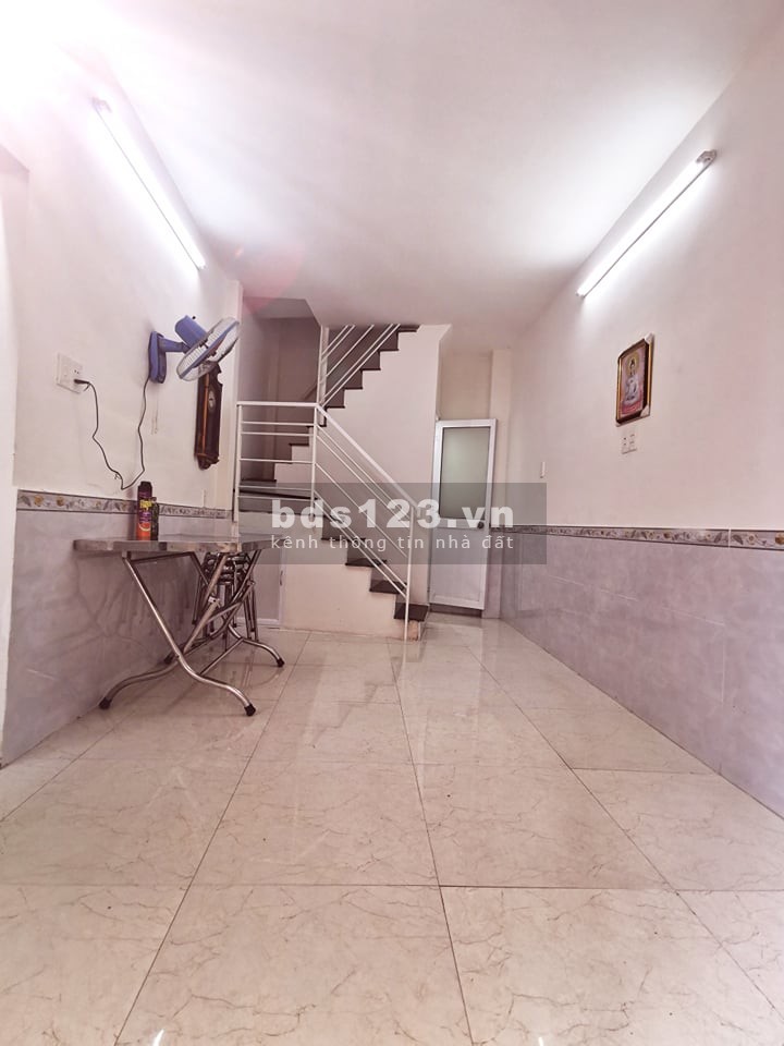 Bán gấp nhà Bình Thạnh 49m2, giá 8 tỷ 7