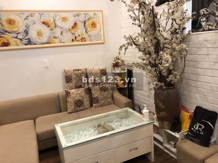 Bán nhà 4 tầng, 40m2, nội thất đầy đủ, khu vực Trại Cá, Hai Bà Trưng