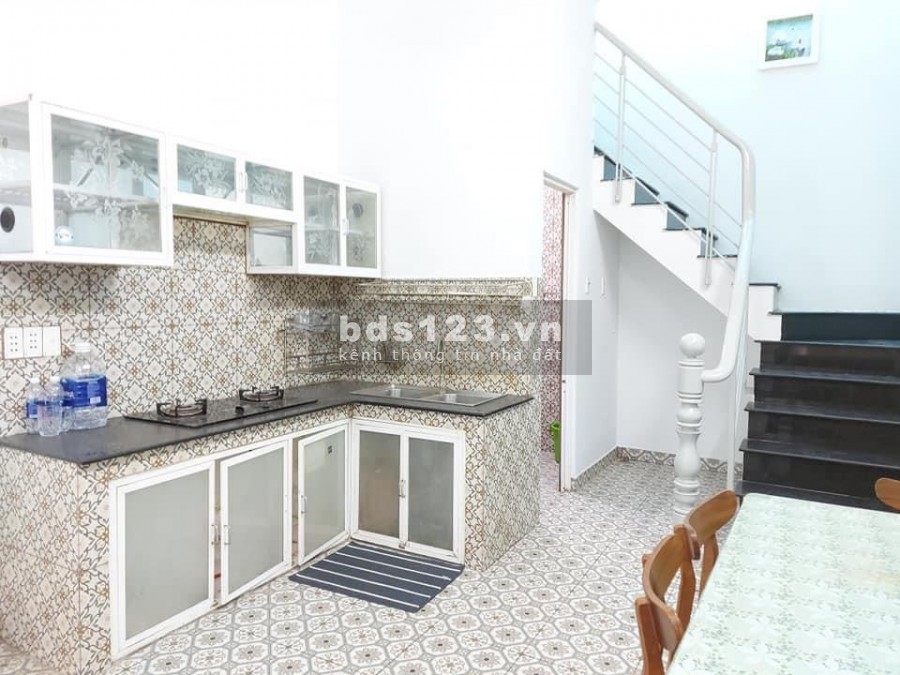 Nhà hẻm xe hơi Ngay góc Phổ Quang - Thích Minh Nguyệt