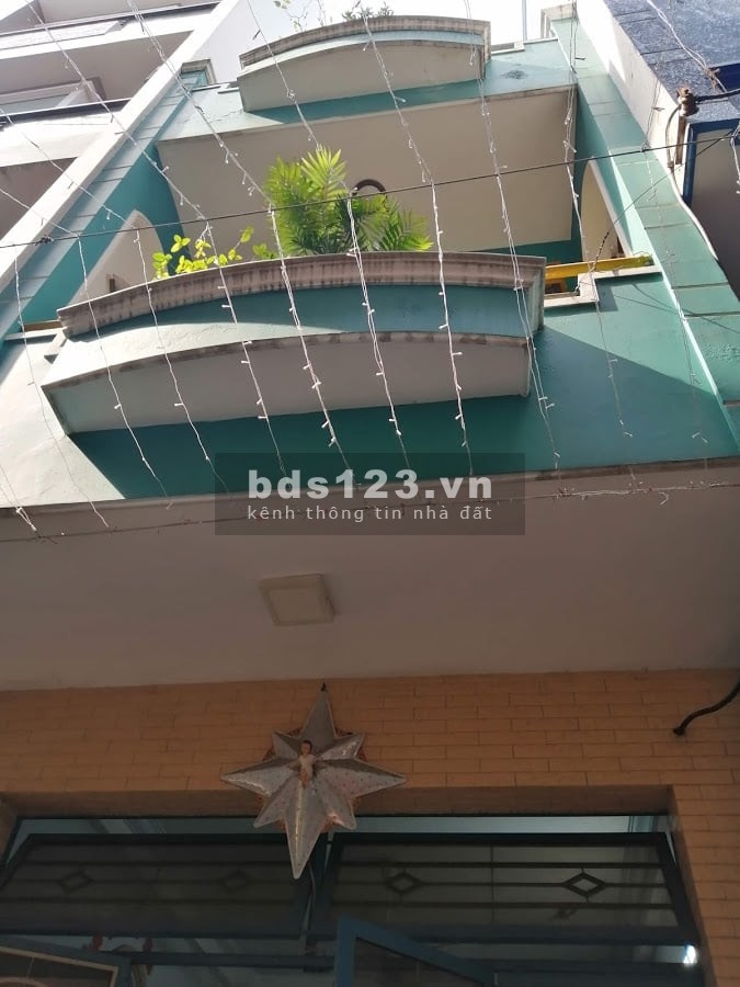 Hẻm rộng, nhà 3 tầng BTCT, 3PN đường Lê Văn Sỹ, F2, Quận Tân Bình giá chỉ 5 tỷ.