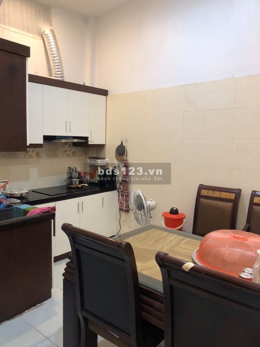 Bán nhà 4 tầng, 40m2, nội thất đầy đủ, khu vực Trại Cá, Hai Bà Trưng