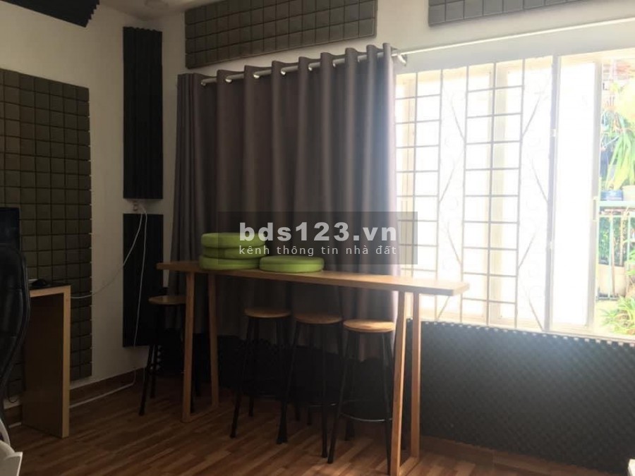 Bán nhà hẻm lớn Đường Nguyễn Đình Chính - Phú Nhuận