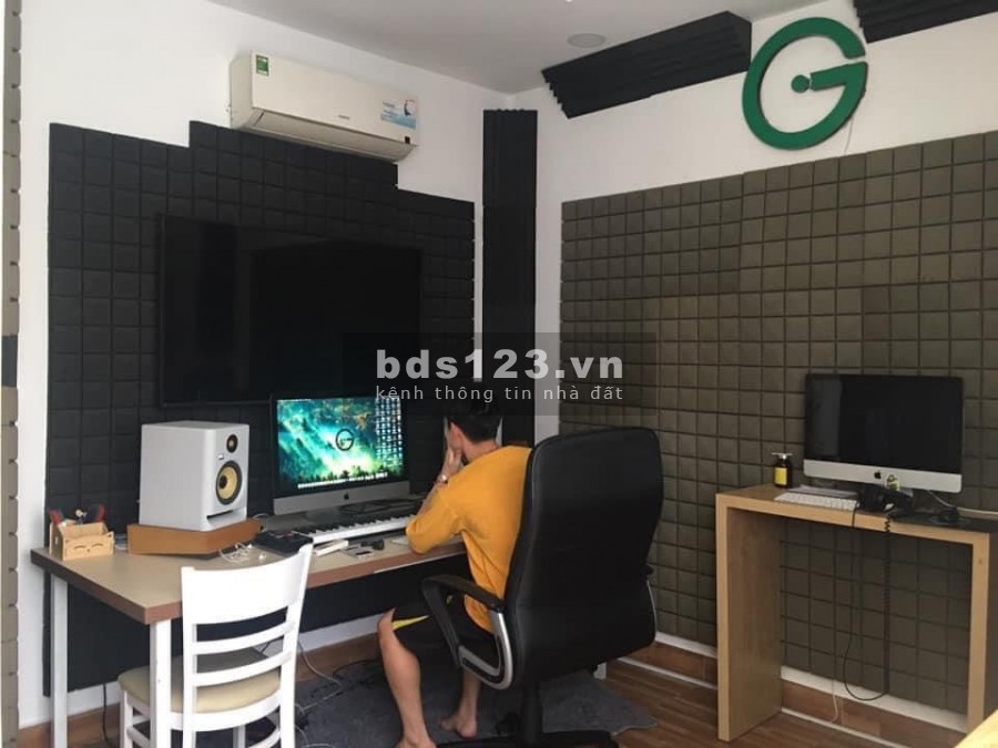 Bán nhà hẻm lớn, Cách MT đường Nguyễn Đình Chính - Q.Phú Nhuận 100m