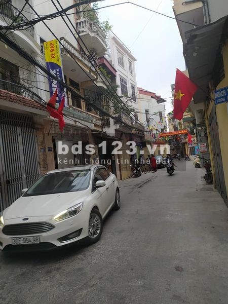 15M RA Ô TÔ - KHƯƠNG ĐÌNH 32 MÉT, 5 TẦNG, NHÀ ĐẸP Ở NGAY ĐỂ LẠI NỘI THẤT. GIÁ 3,5 TỶ