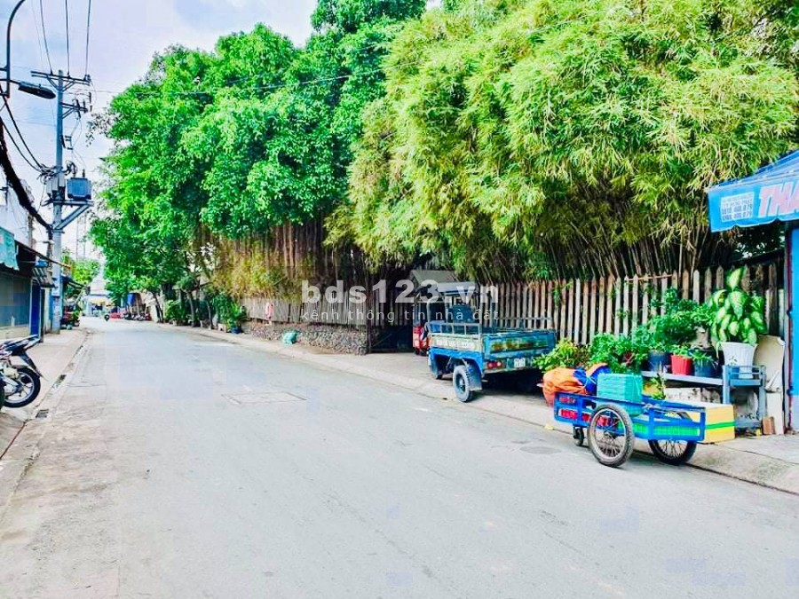 Cần bán đất “Mặt Tiền” đường Nguyễn Triệu Luật 3300m2 full thổ cư, giá đầu tư