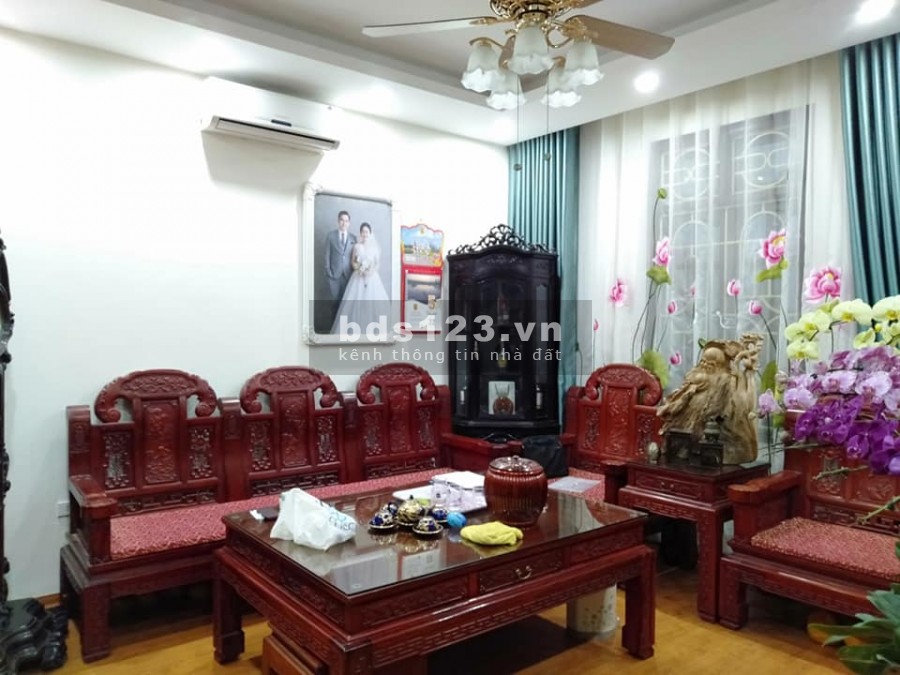 Nhà Tô Hiệu Ngõ to như phố ô tô tránh nhau, DT50m*4T.
