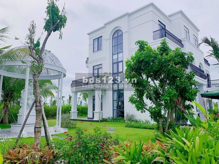 CHỈ 750 TRIỆU- SỞ HỮU NGAY BIỆT THỰ XANH NẰM TRONG LÒNG SÂN GOLF- 0977 66 75 76