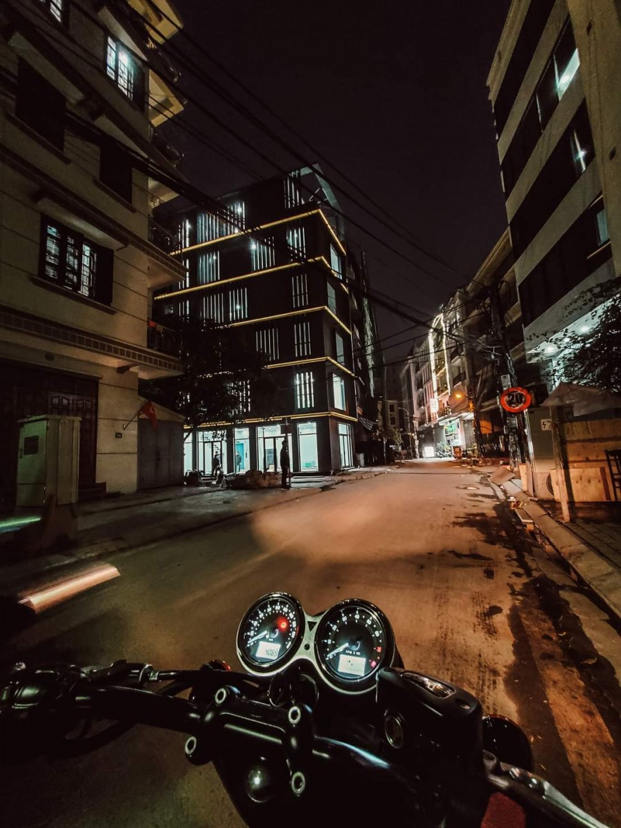 Lạc Long Quân Tòa Nhà Ánh Trăng, Lô Góc Kinh Doanh, ô tô tránh, giá 22,9 Tỷ