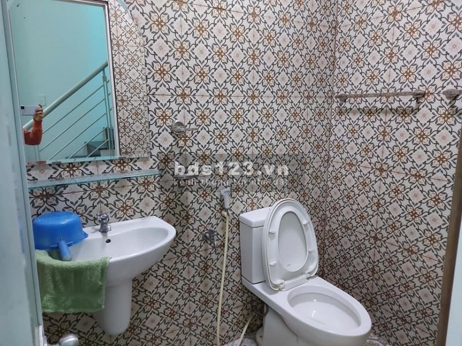 Nhà hẻm xe hơi Ngay góc Phổ Quang - Thích Minh Nguyệt