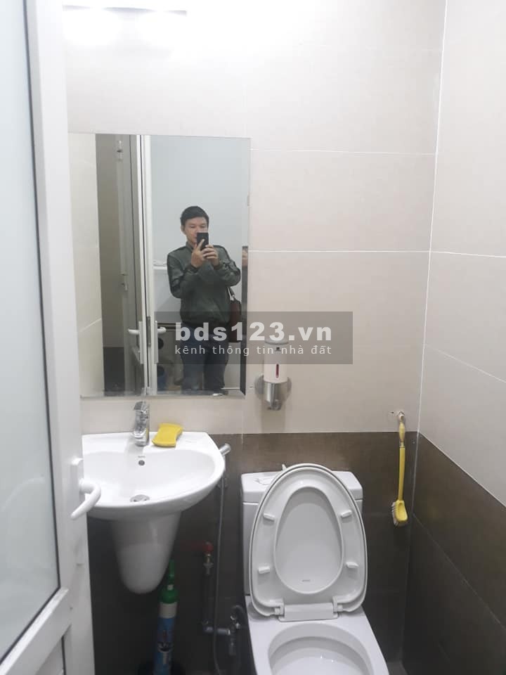 Nhà ngõ Tô Hoàng 2 mặt đường đi, 6 tầng ,6 phòng ngủ, giá 4.75 tỷ. 0903218848