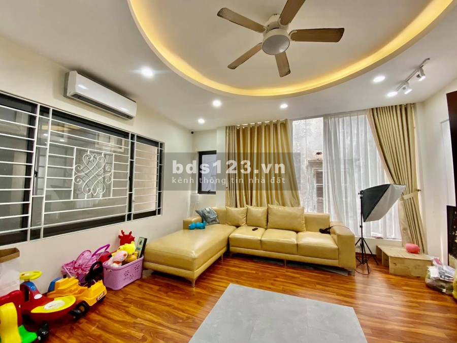 LÔ GÓC 2 MẶT Ô TÔ TRÁNH Nguyễn Ngọc Nại 70m2 x 4T MT ~5m 7.9 tỷ 0901386863