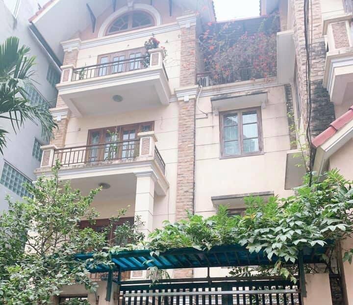 Biệt Thự Lạc Long Quân Tây Hồ, An Sinh Đỉnh Sát Hồ Tây, DT 250m2, MT 7m, Giá 31.2 Tỷ