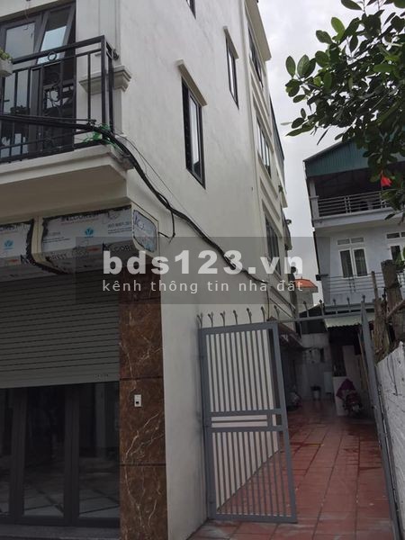 Bán nhà mặt phố Bồ Đề, 50m2, 5 tầng, giá yêu thương 6 tỷ. Cần đi nước ngoài sớm.
