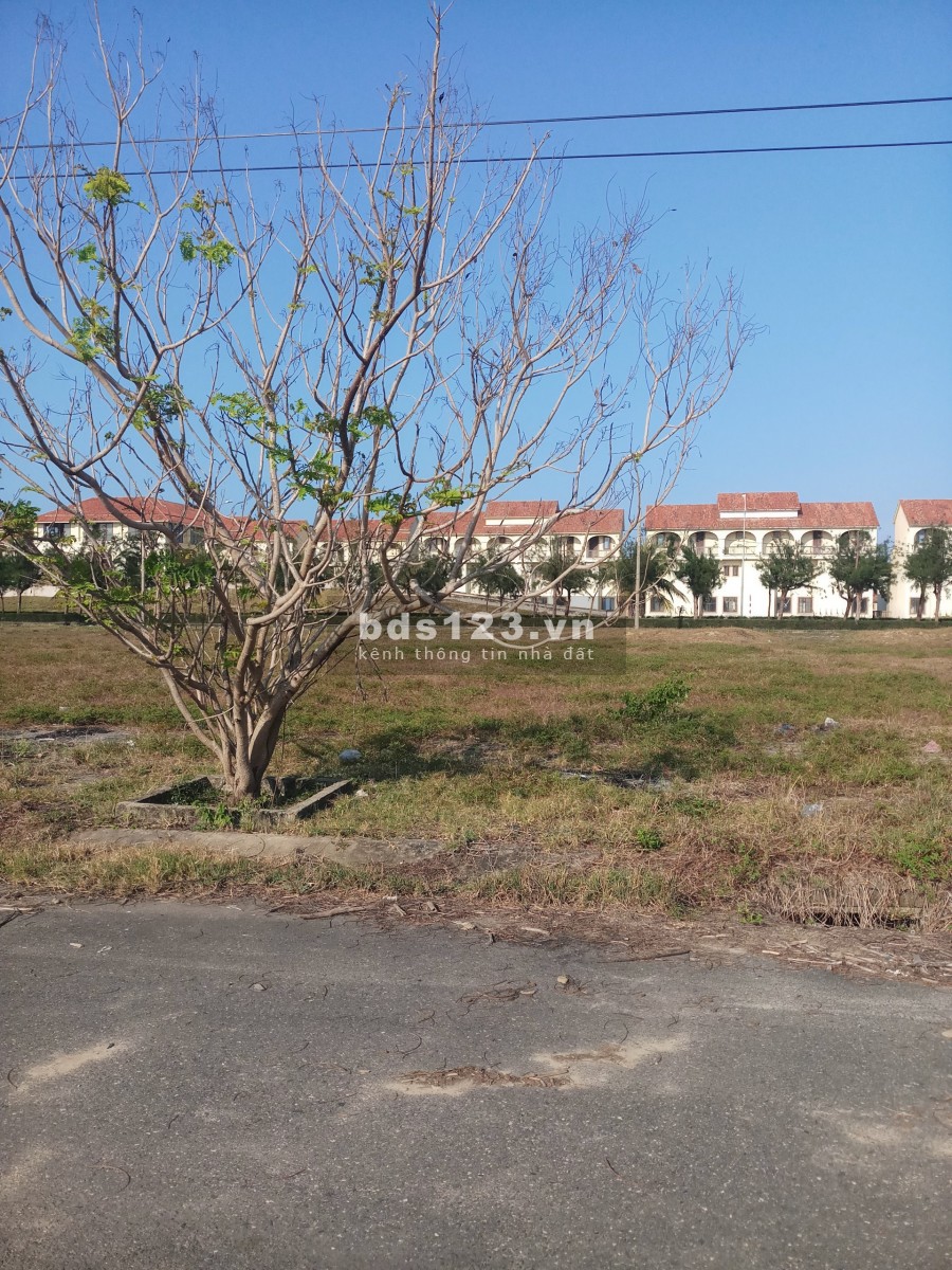 Duy nhất 2 lô đất biển Hội AN giá chỉ 17.x tr/m2 cách biển 50m đối diện với resort 5sao