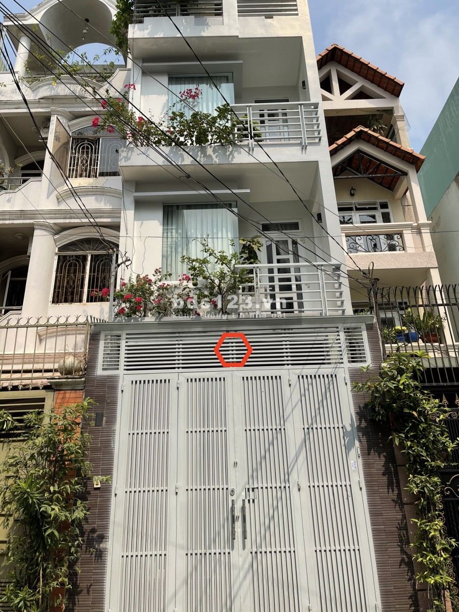 HXH Thích Quảng Đức 4,2x20m, trệt, 3lầu. 6pn, 5wc. Full ML.