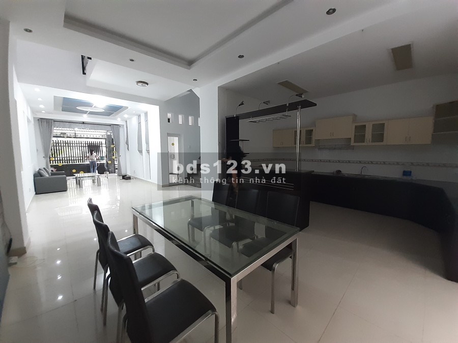Cho thuê Biêt thự Dương văn An P. An Phú Hầm 3 lầu 450m2